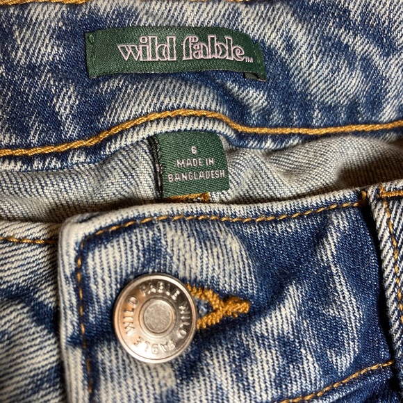 Wild Fable Distressed Raw Hemline Denim Mini Skirt Size 6 - Picture 13 of 15